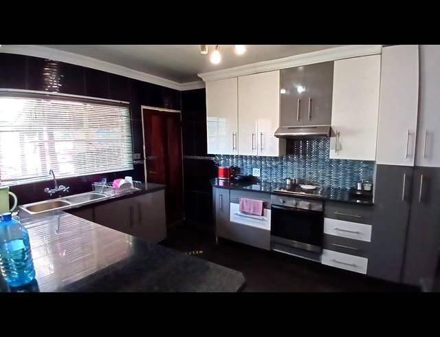 3 BEDROOM HOUSE FOR SALE IN WALDRIFT